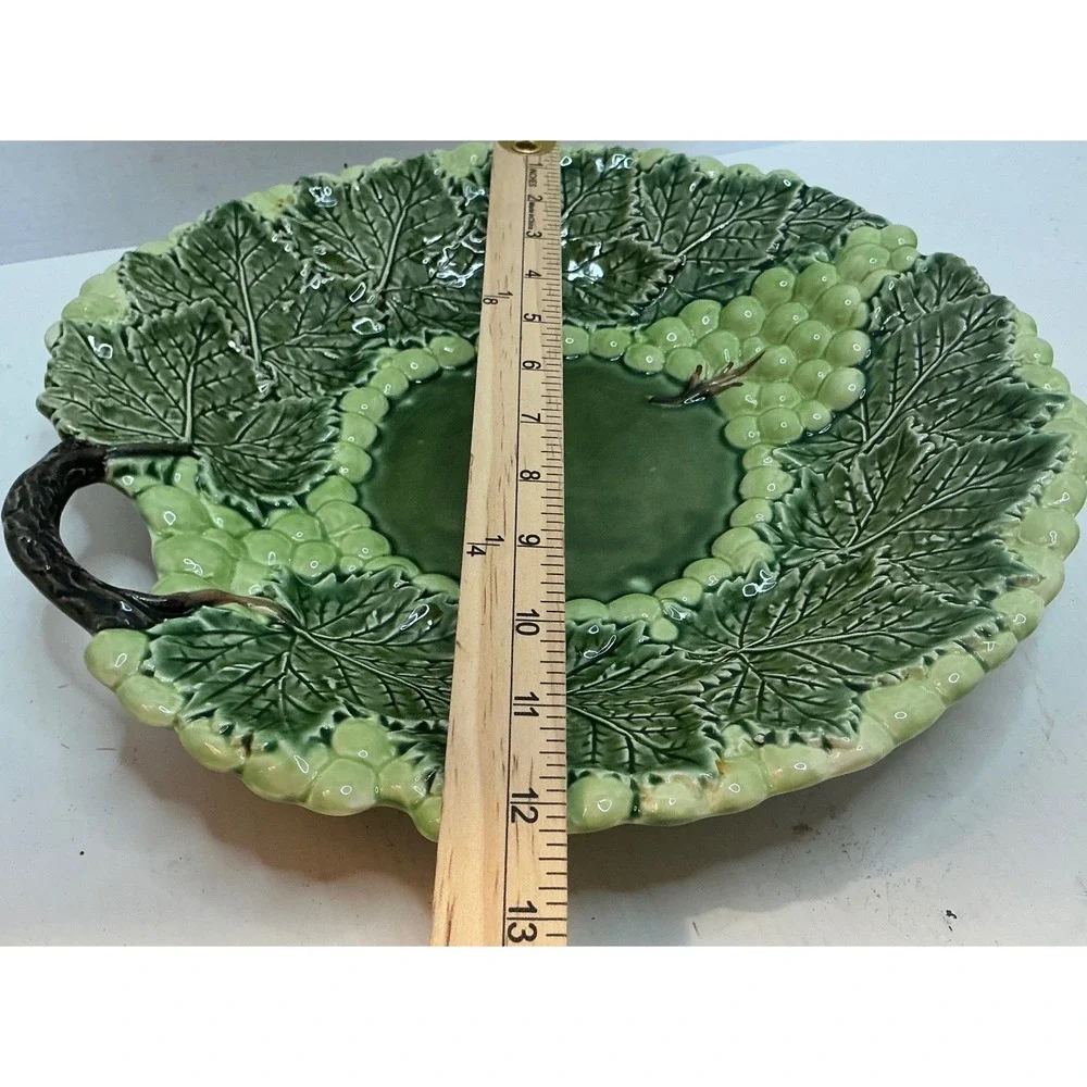 Jay Willfred Portugal Grape Leaf Platter Majolica Serving Tray Green 12